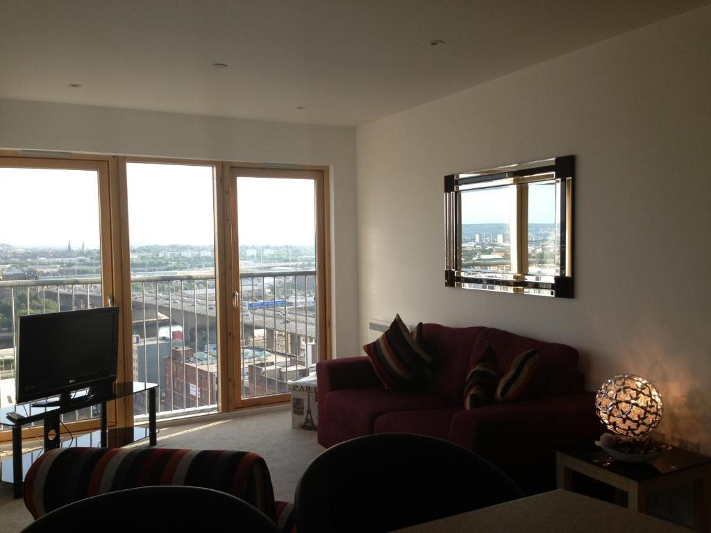 16 Apartment *