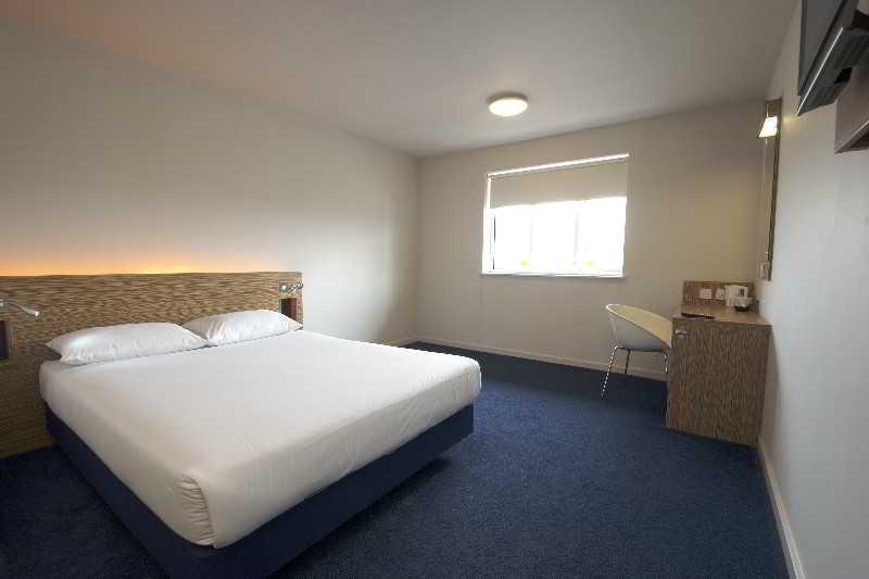 Travelodge Braehead 3* Glasgow