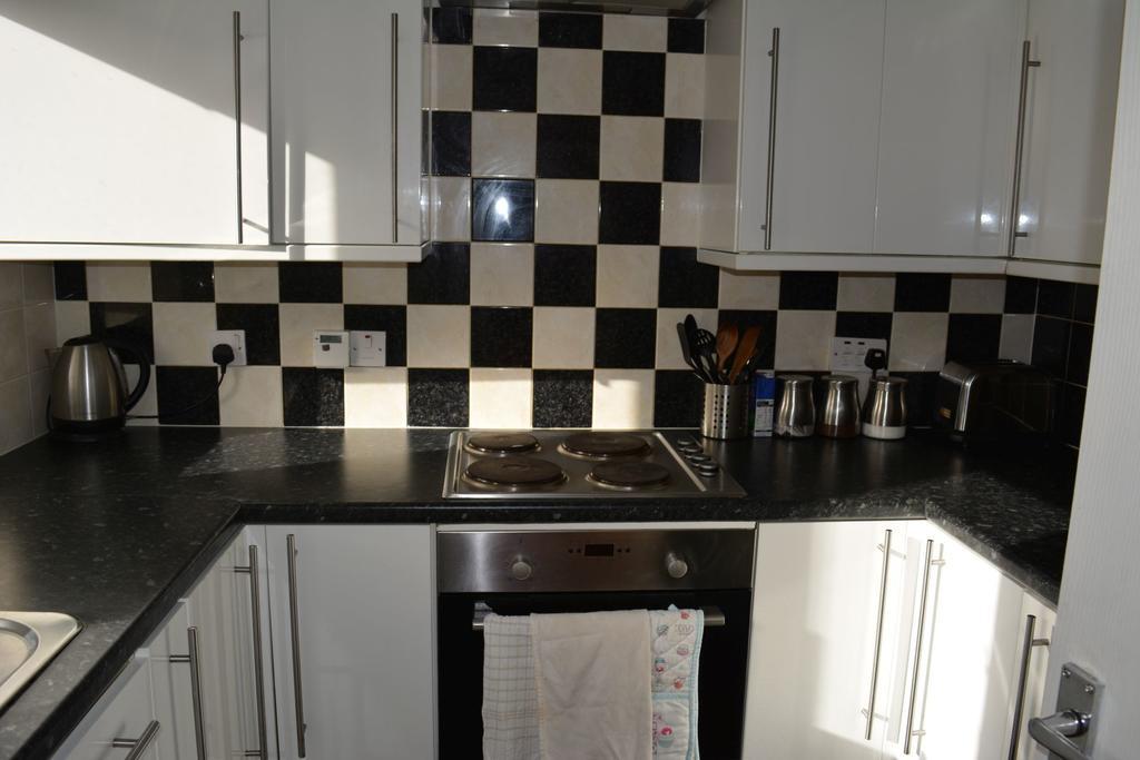 Charing Cross Apartment