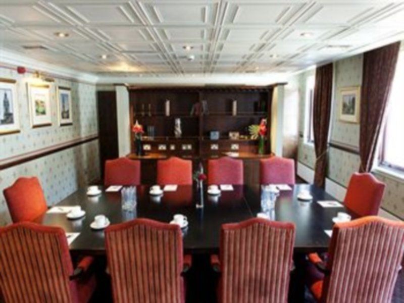 Carlton George 4* Glasgow