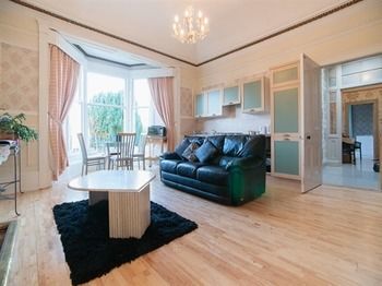 Apartment Busby Glasgow