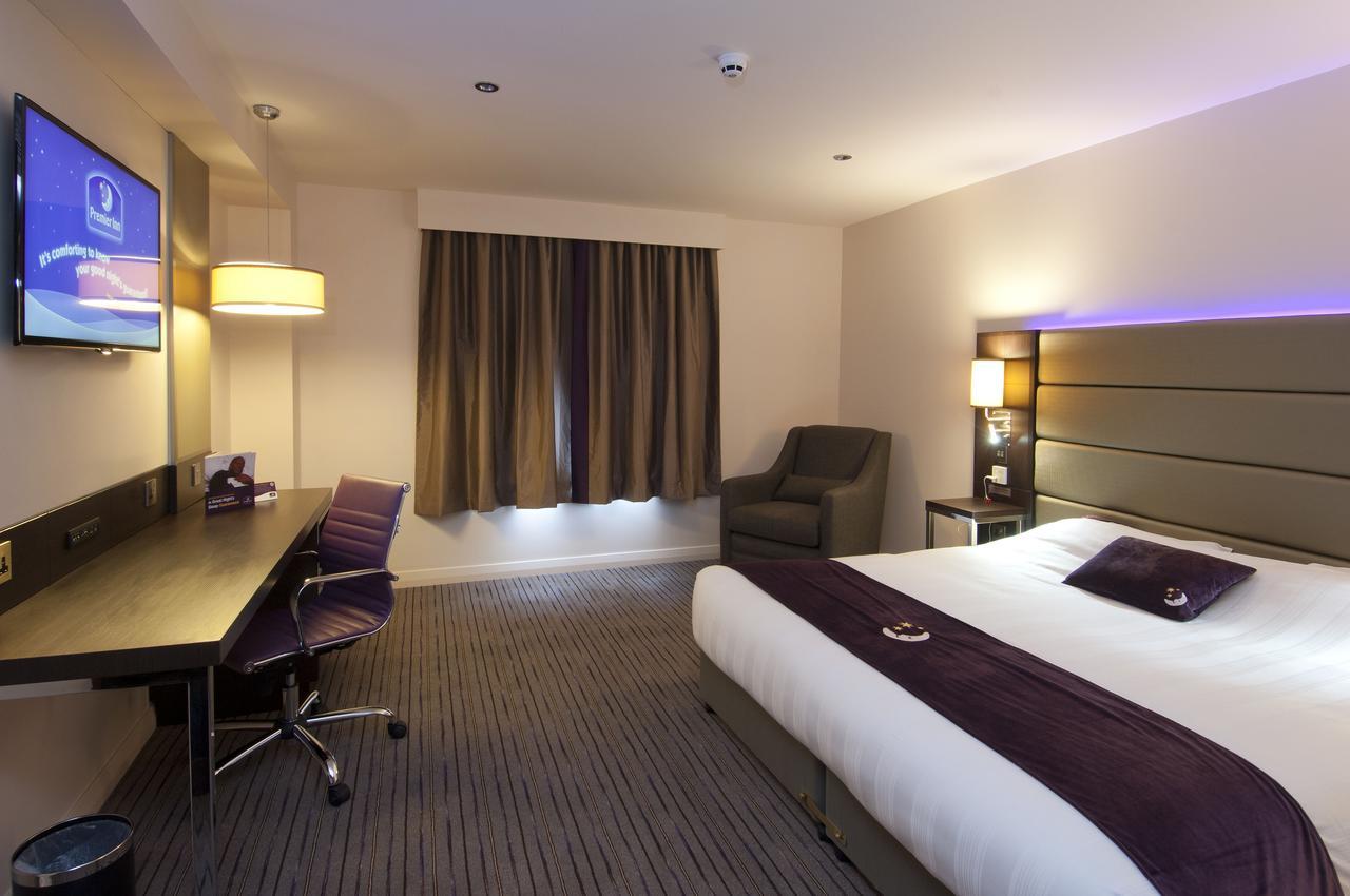 Premier Pacific Quay 3*