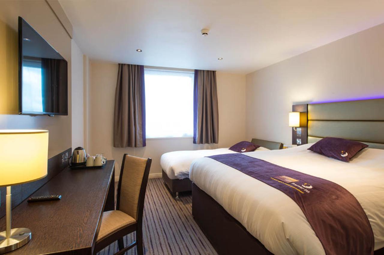Premier Pacific Quay Hotel 3*