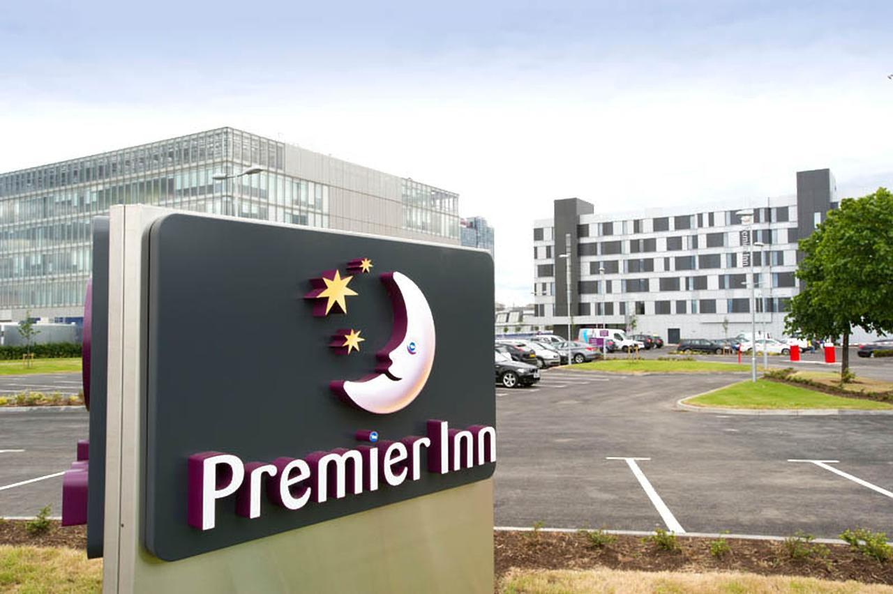 Premier Pacific Quay Hotel 3*