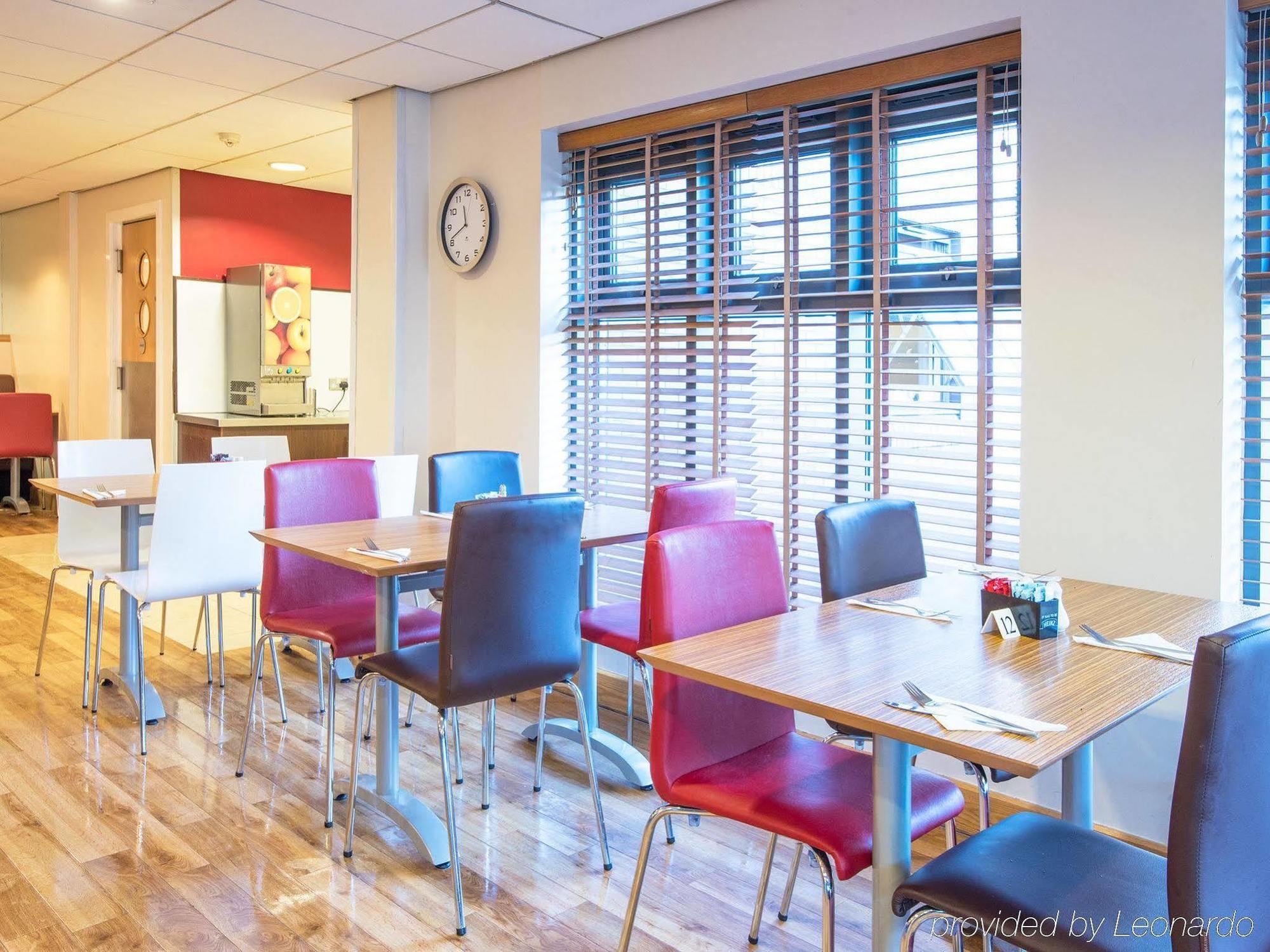 Hotel Travelodge Airport 3*