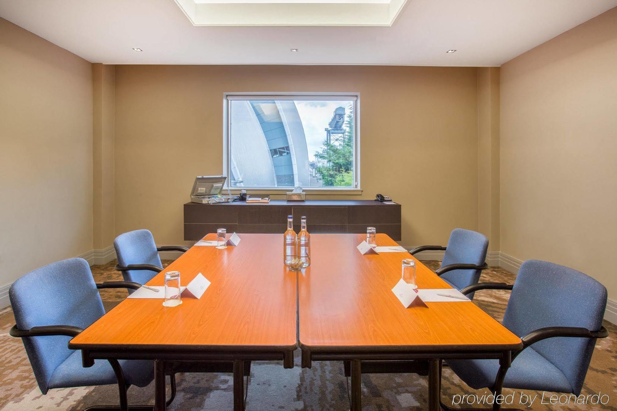 Crowne Plaza By Ihg 4*