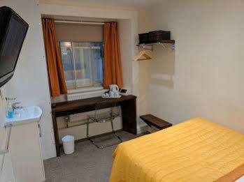 Kelvin Apartment