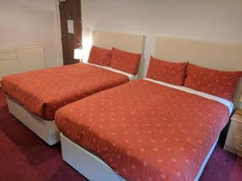 Kelvin Apartment
