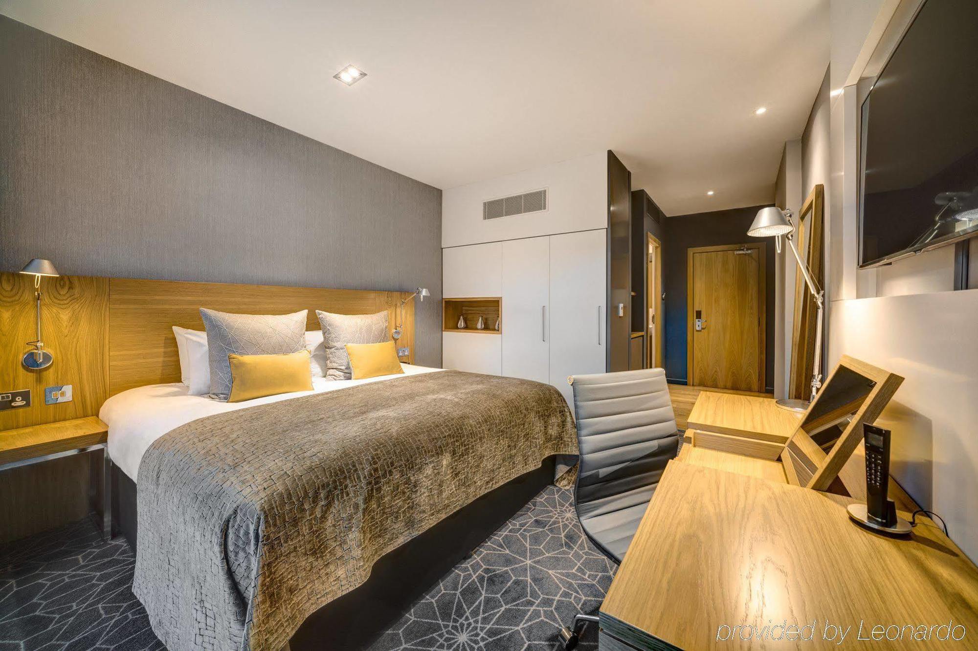 Apex Of 4* Glasgow