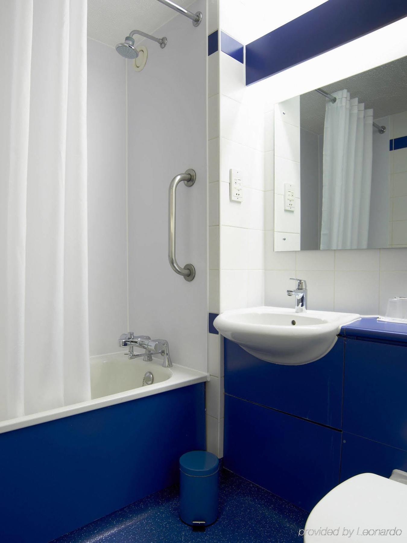 Hotel Travelodge Paisley Road