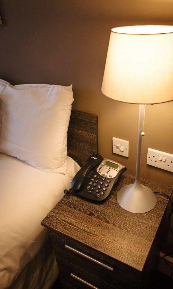 Hotel Oyo The Ivory 2*