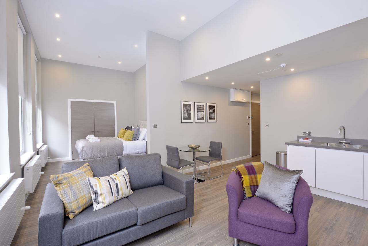 Nelson Mandela Place Apartment *