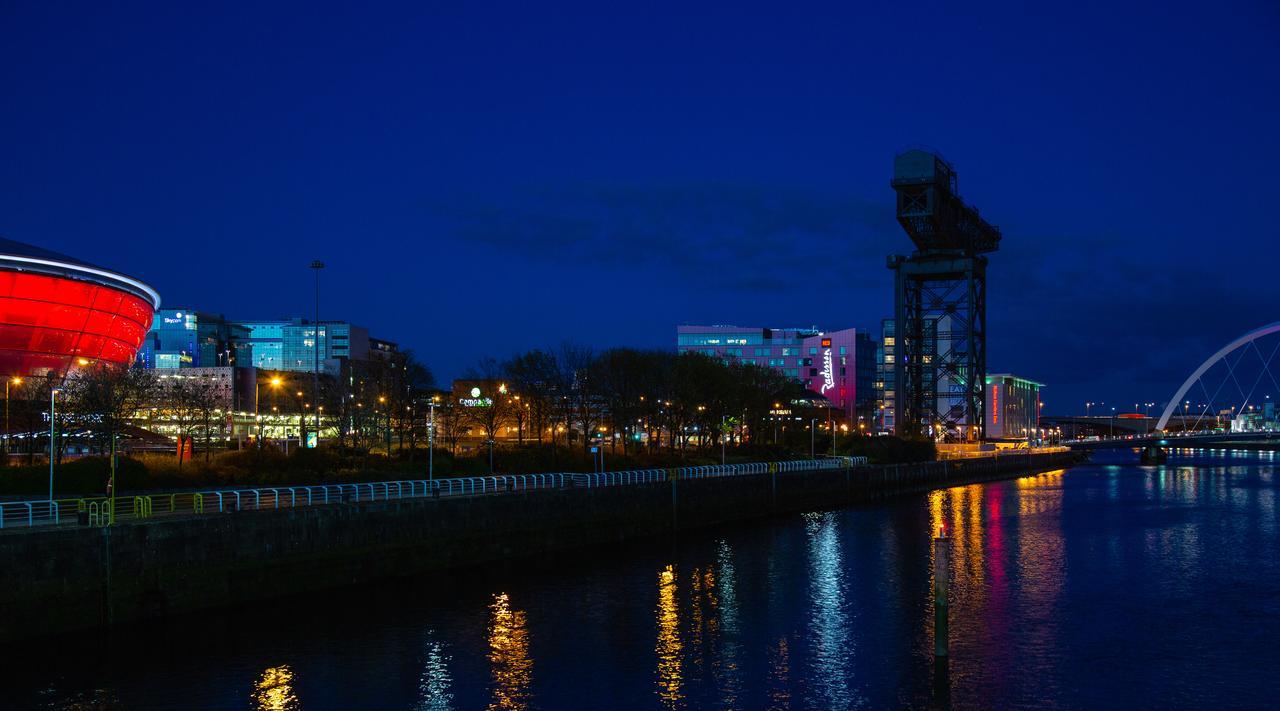 Radisson Red Hotel, 4* Glasgow