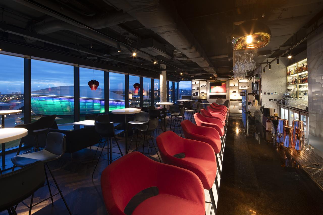 Hotel Radisson Red Hotel, 4*