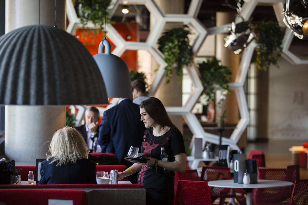 Radisson Red Hotel, 4* Glasgow
