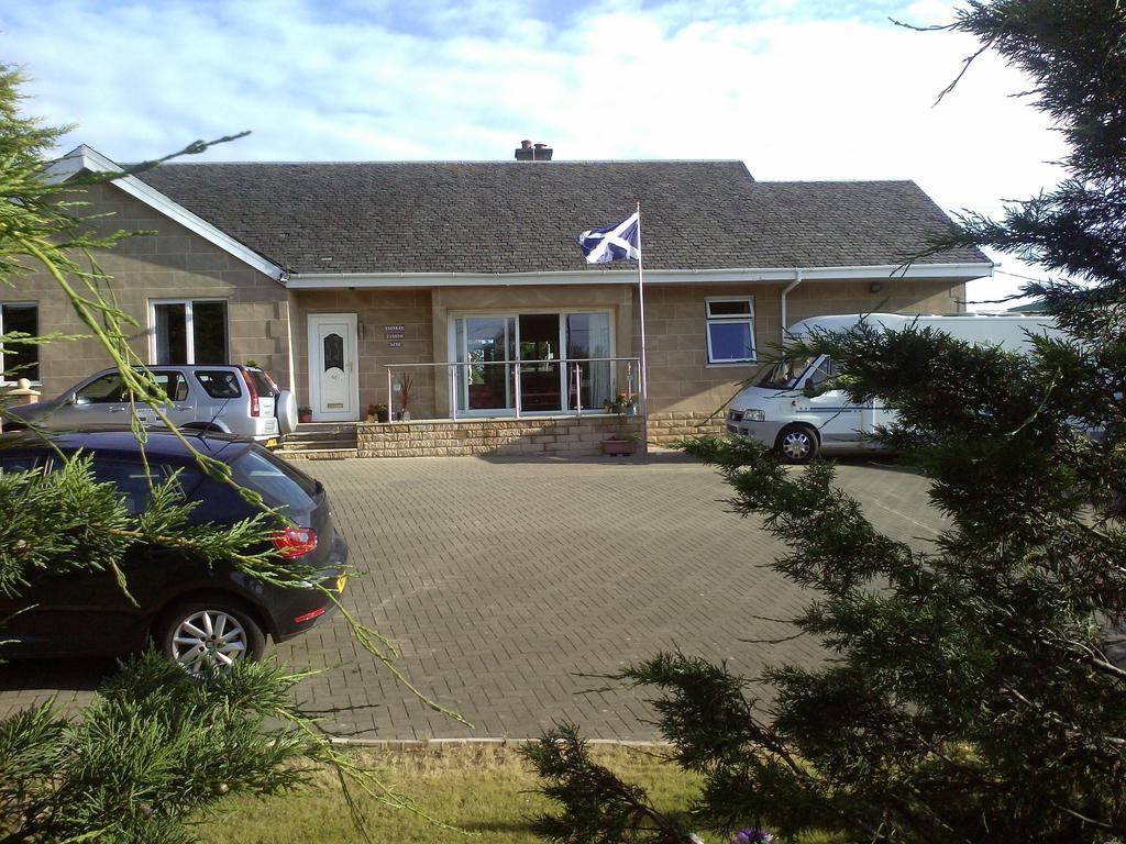 Azalea House 4* Glasgow