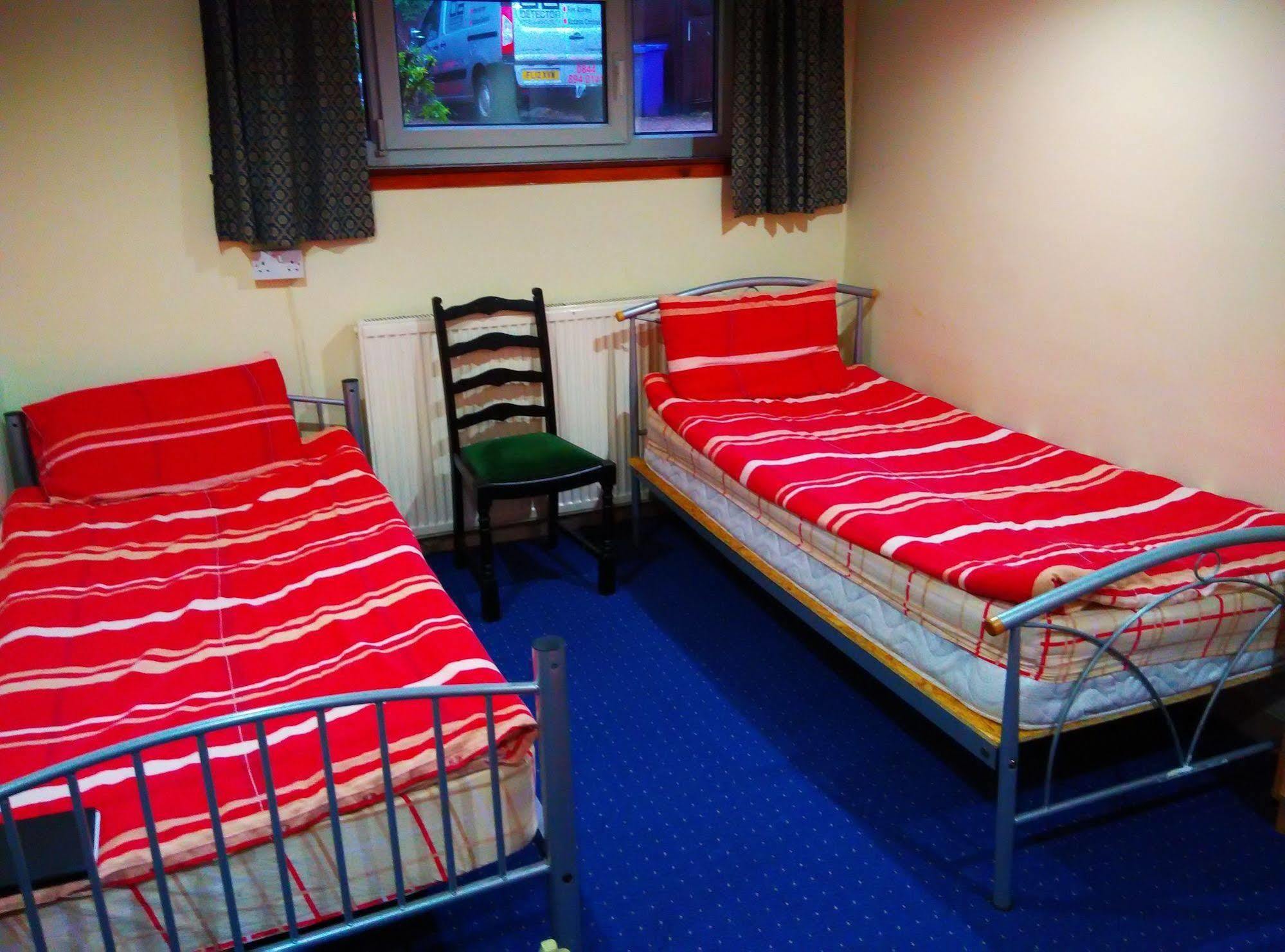 Alba Hostel *
