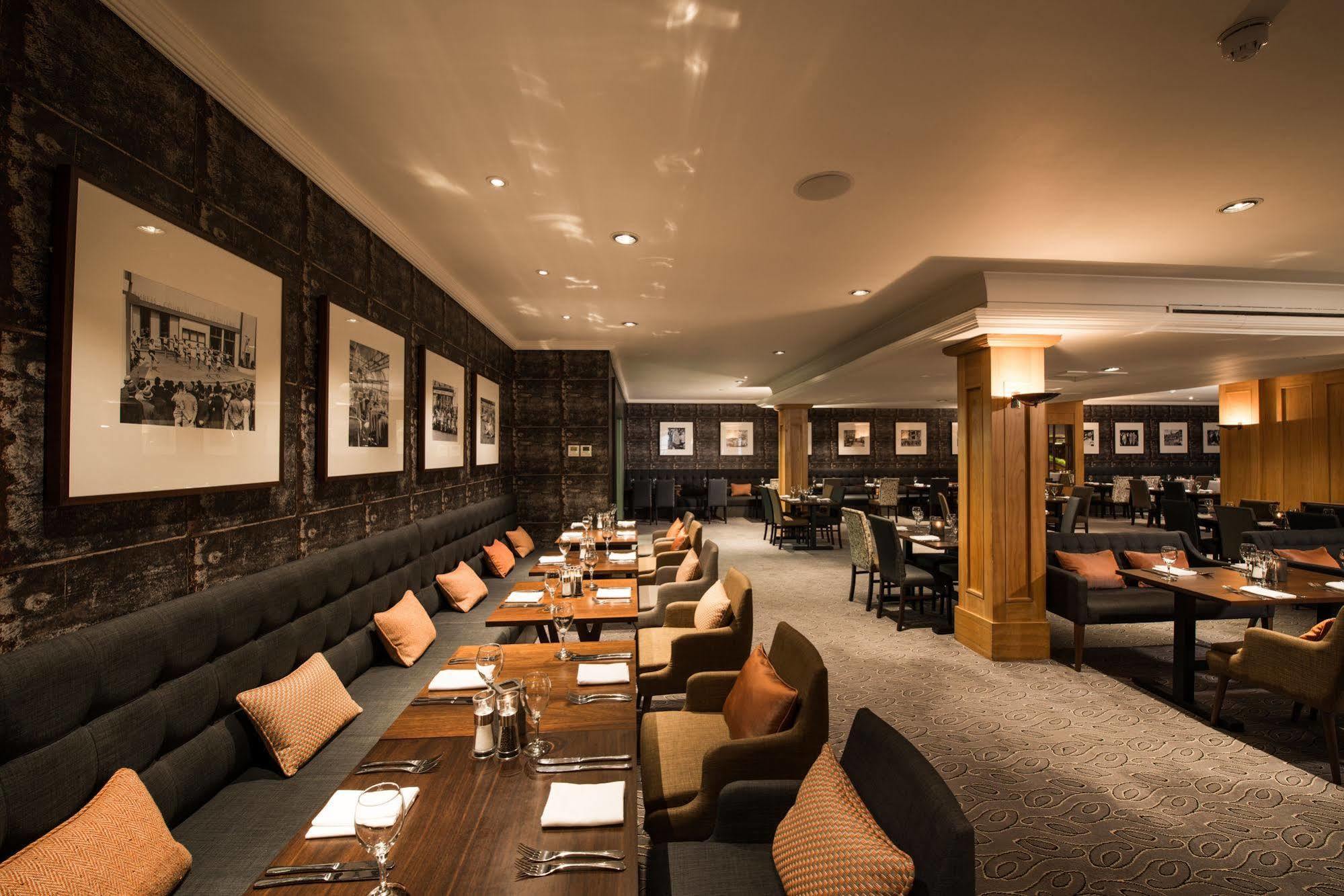 Hotel West By Compass Hospitality