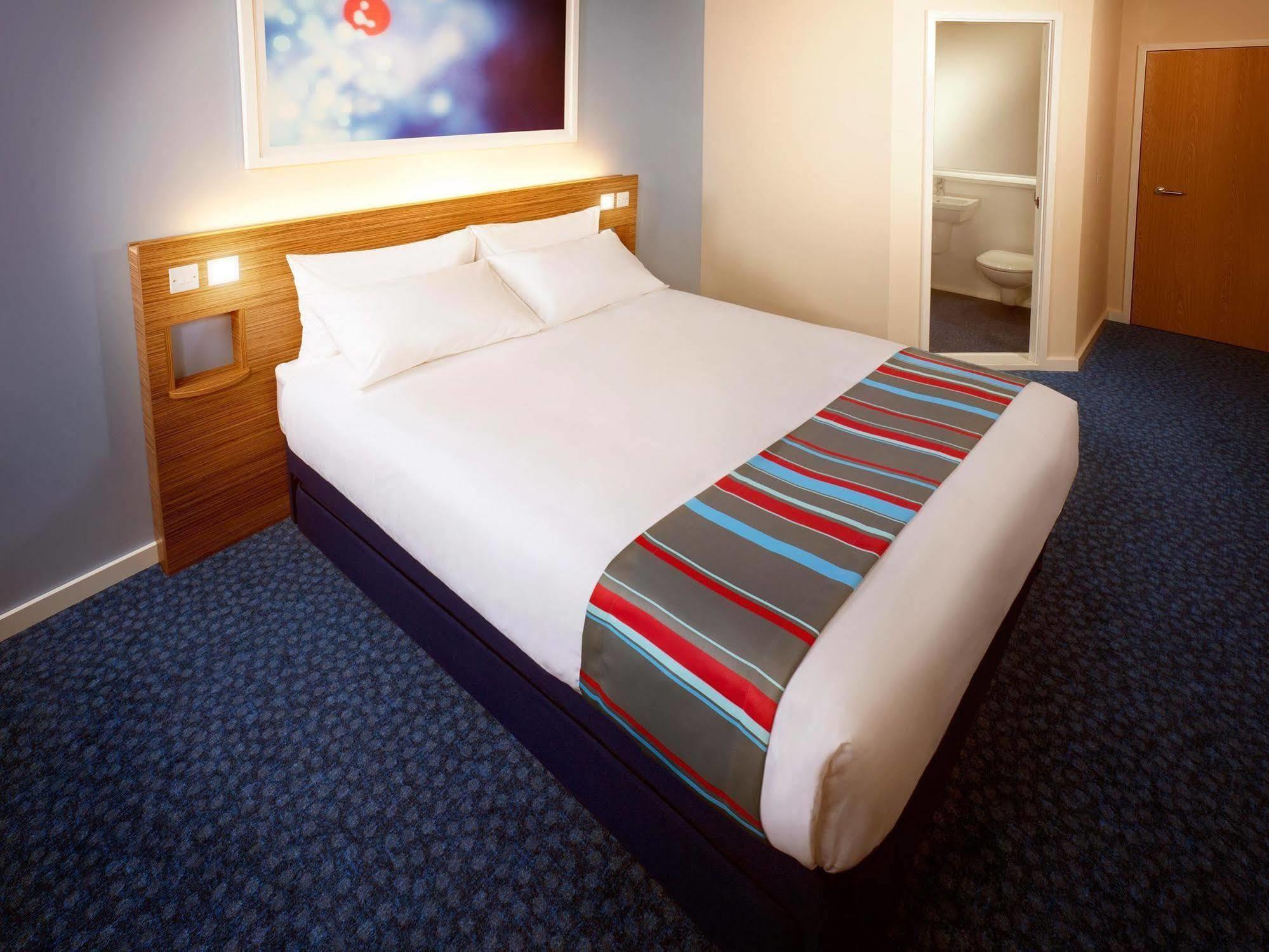 Travelodge 2*