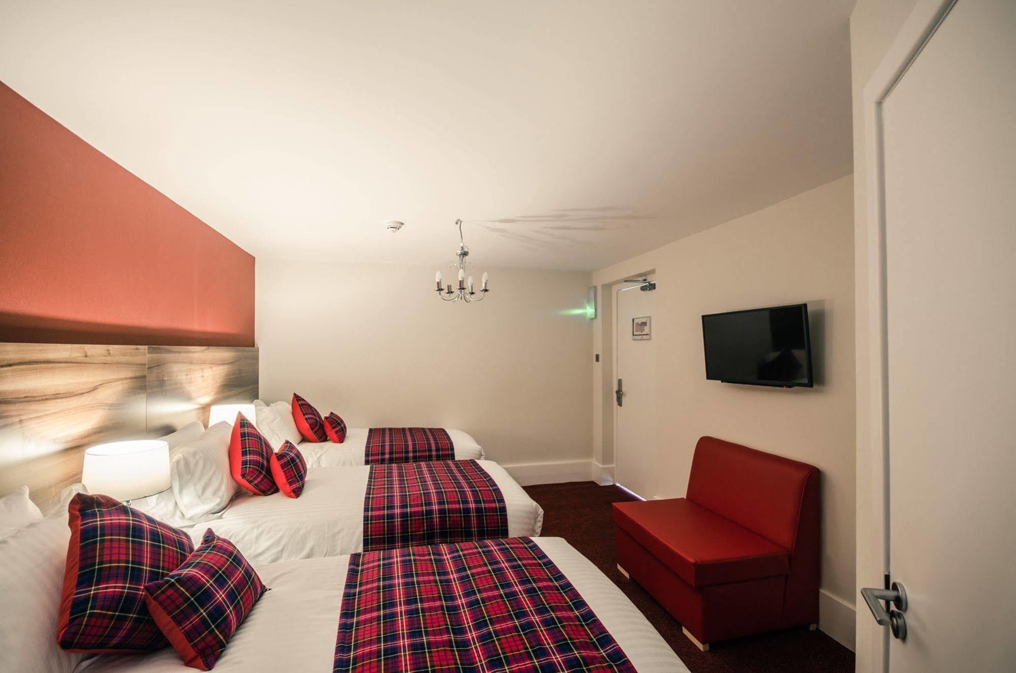 Hotel Royal West End 3*