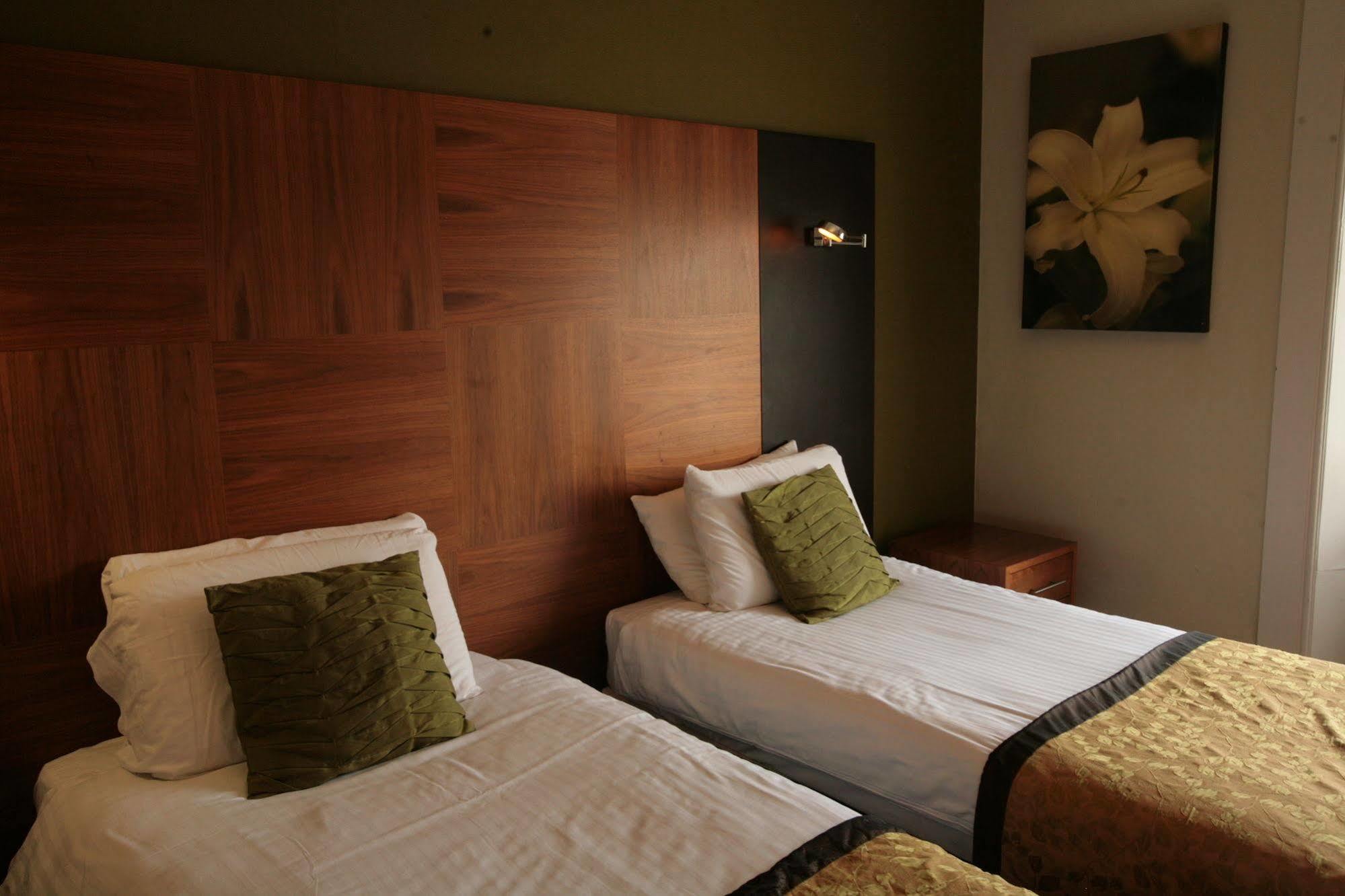Hotel Acorn 3*