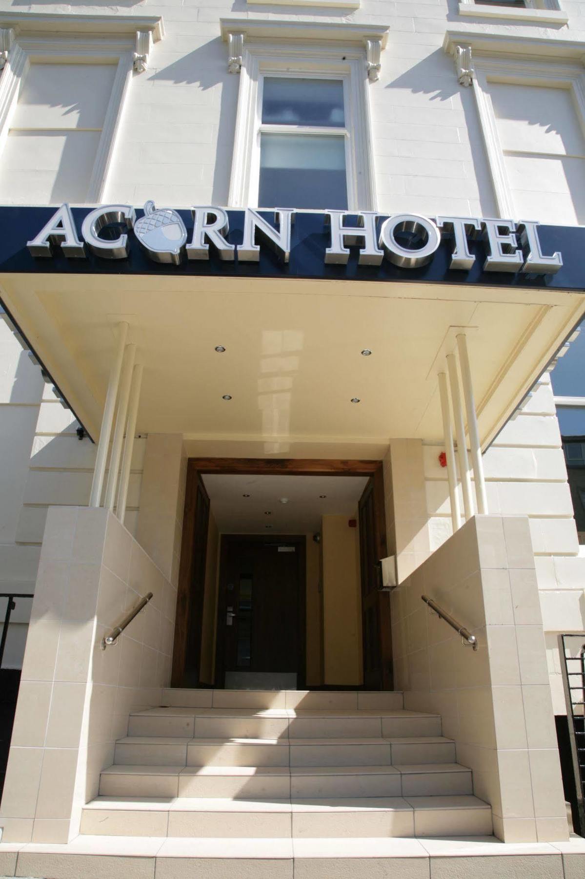 Acorn 3* Glasgow