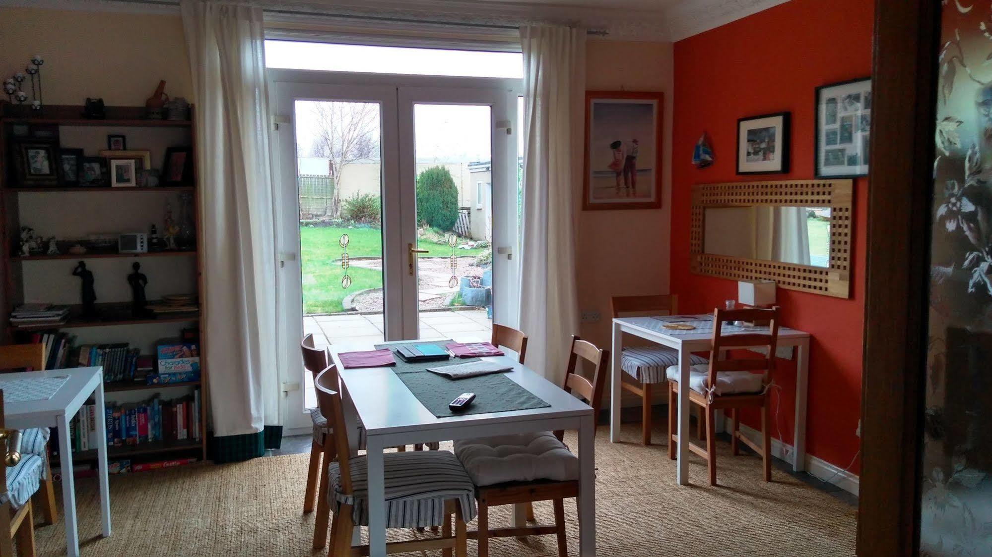 Azalea House Bed & Breakfast 4*