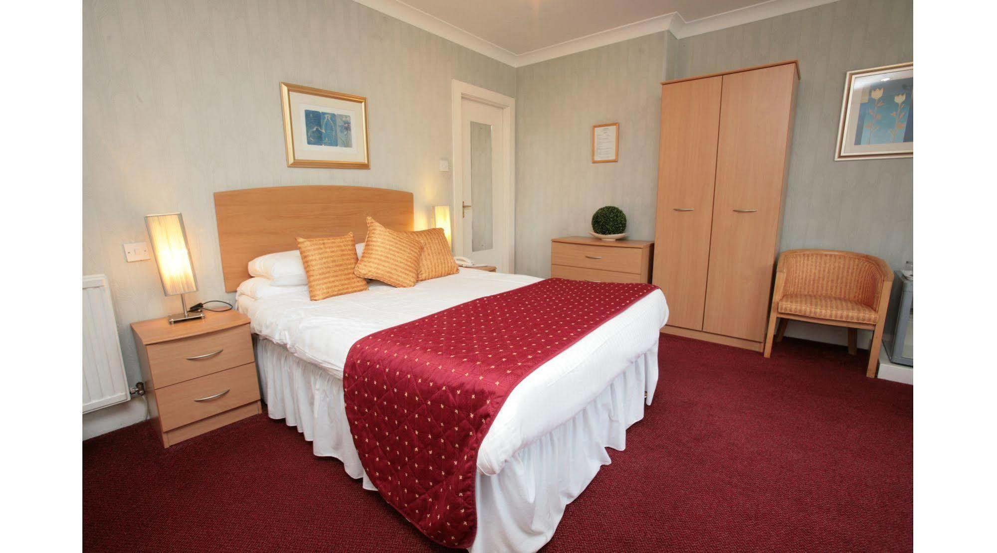 Albion Hotel 3*