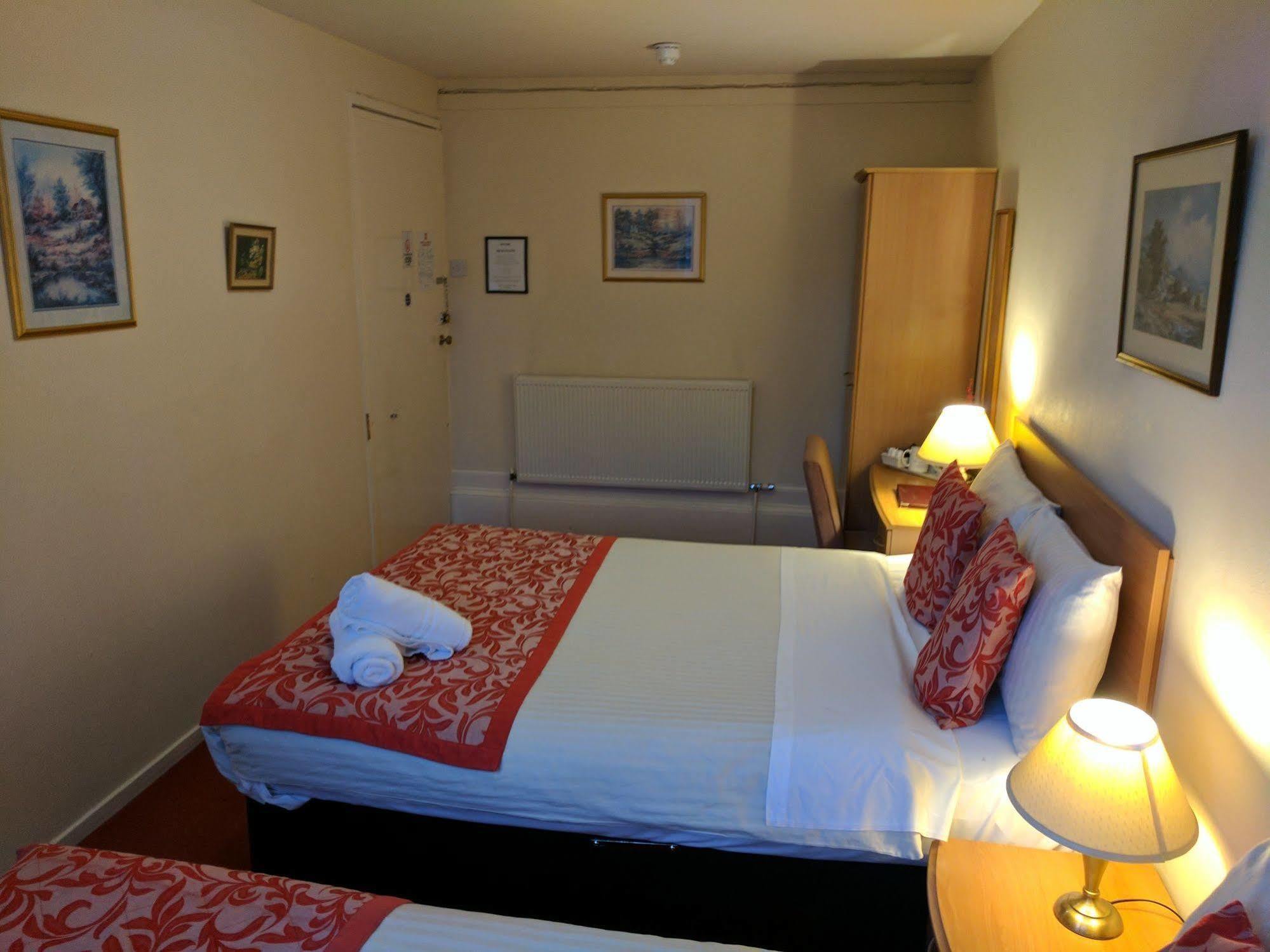 Kelvin Apartment