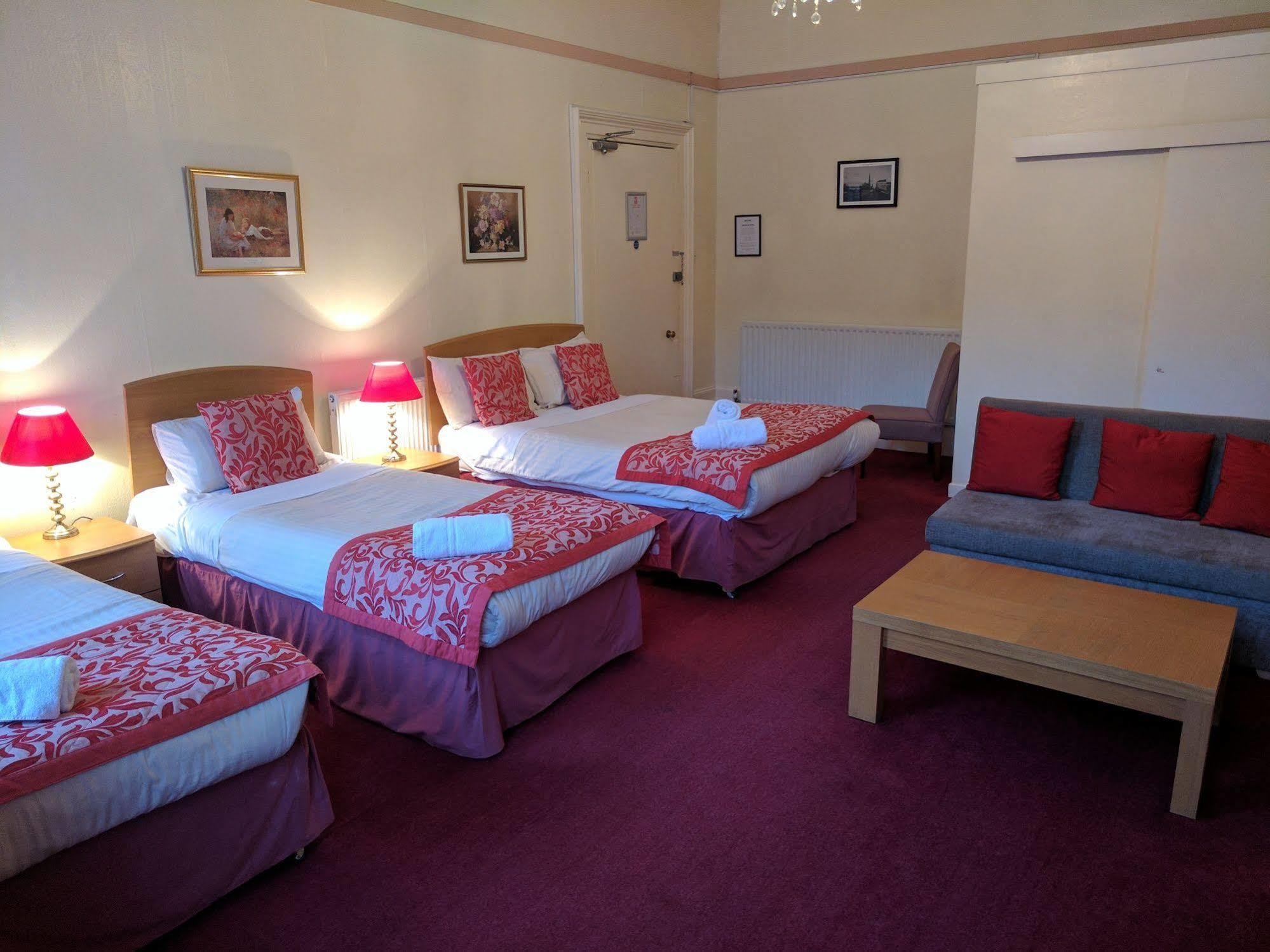 Kelvin Apartment *