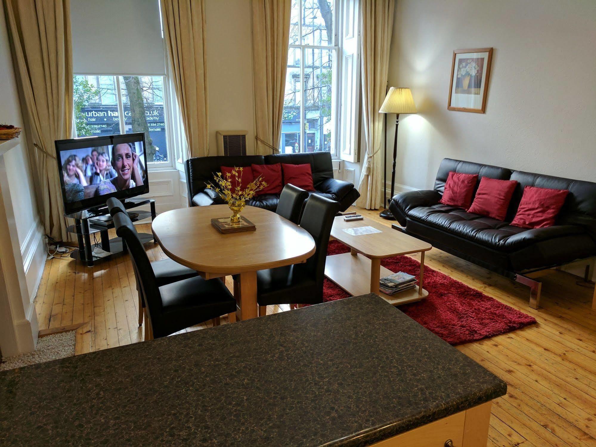 Kelvin Apartment