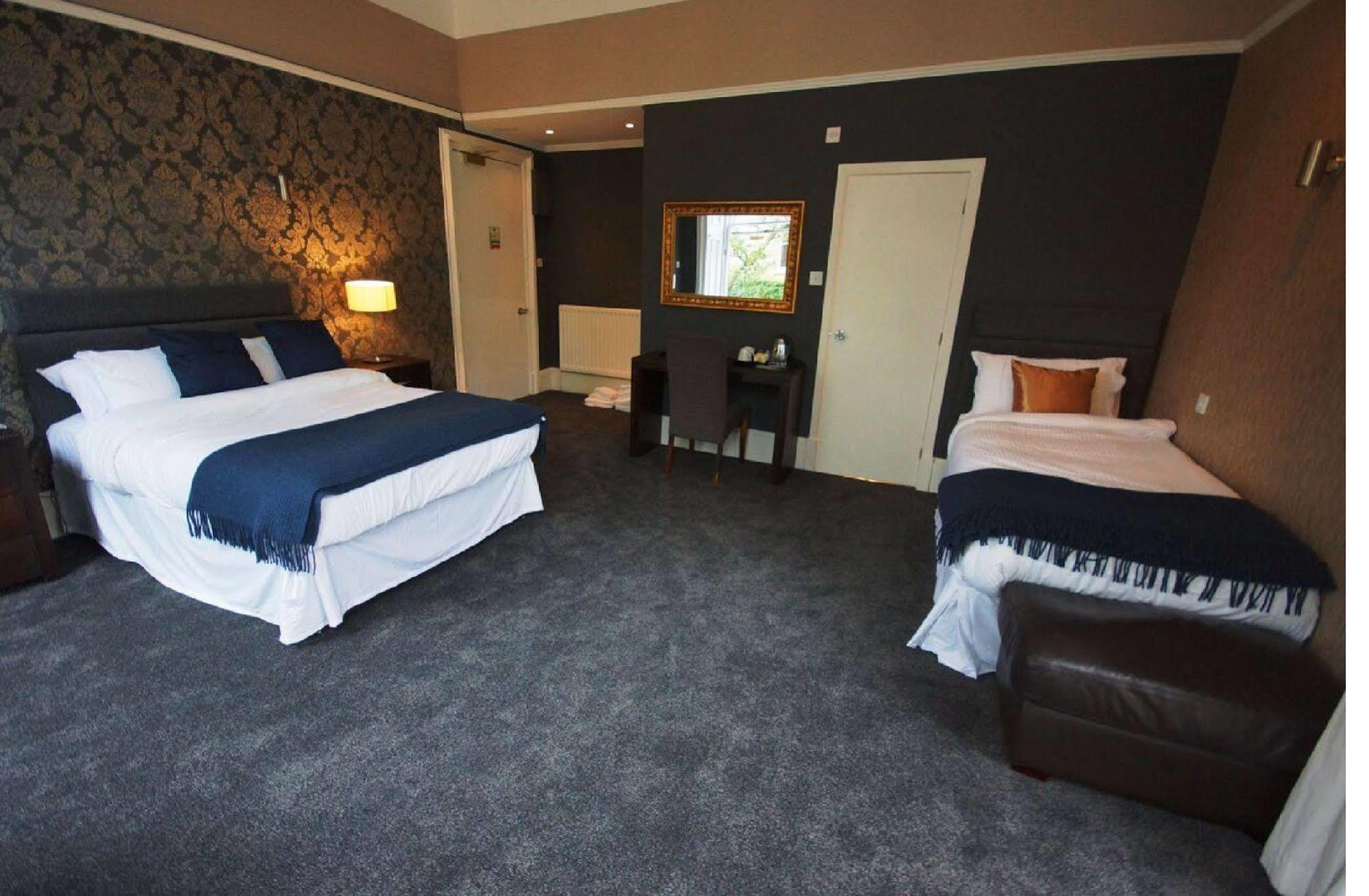 The Alfred 3* Glasgow