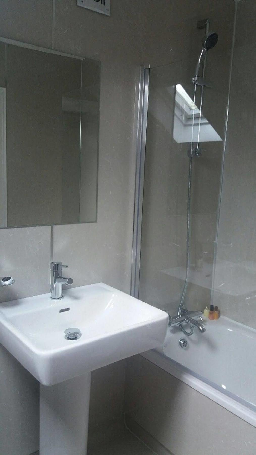 The Alfred 3* Glasgow
