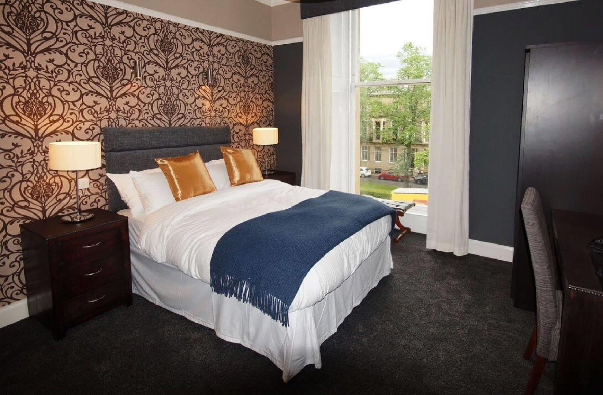 The Alfred 3*