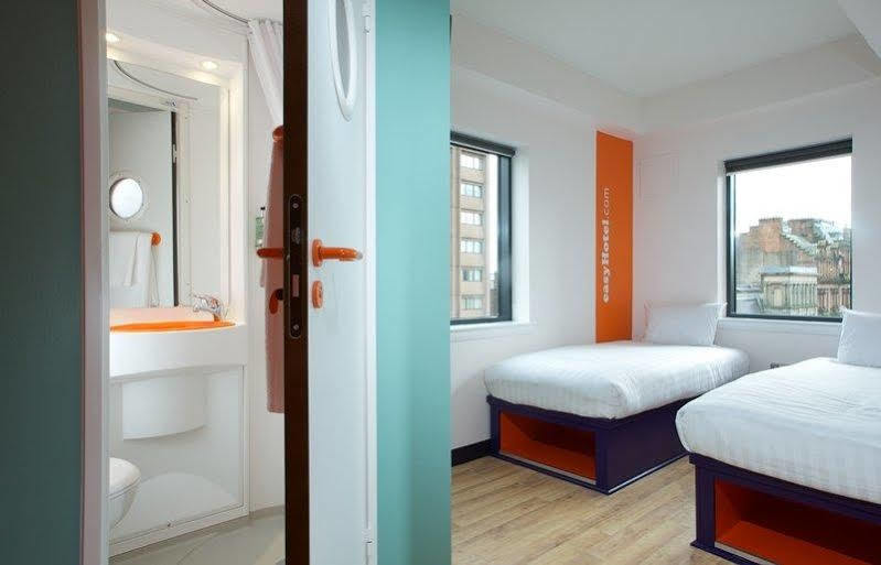 Easyhotel Hotel