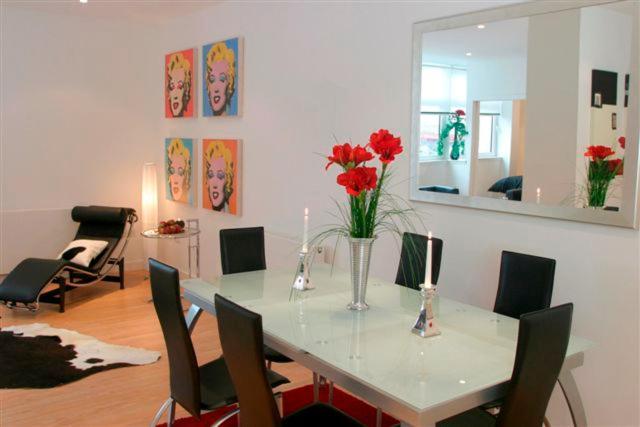 River Clyde West End - 2 Bedrooms Apartment