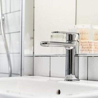 West By Compass Hospitality 3*