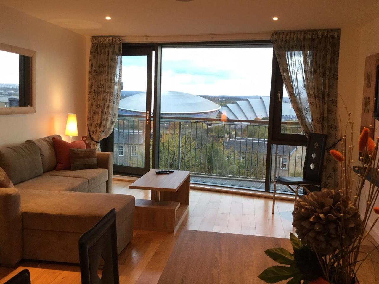 Sec Hydro Argyle West End - 2 Bedrooms *