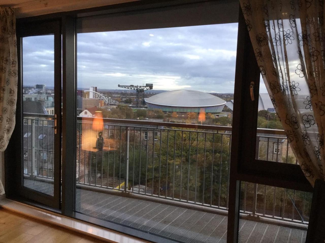 Sec Hydro Argyle West End - 2 Bedrooms Apartment