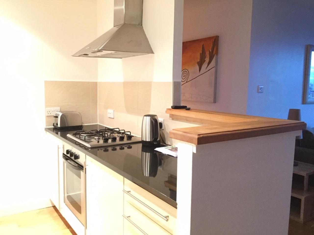 Sec Hydro Argyle West End - 2 Bedrooms Glasgow