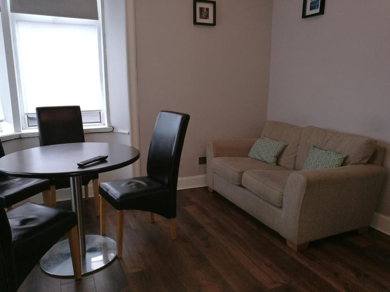 Apartment Hampden Tenement Flat