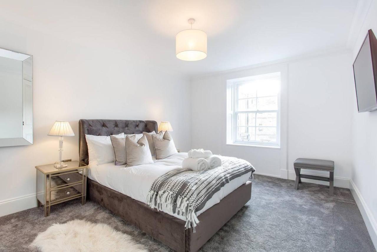 Luxury 4 Bed Townhouse In Prestigious West End Holiday home