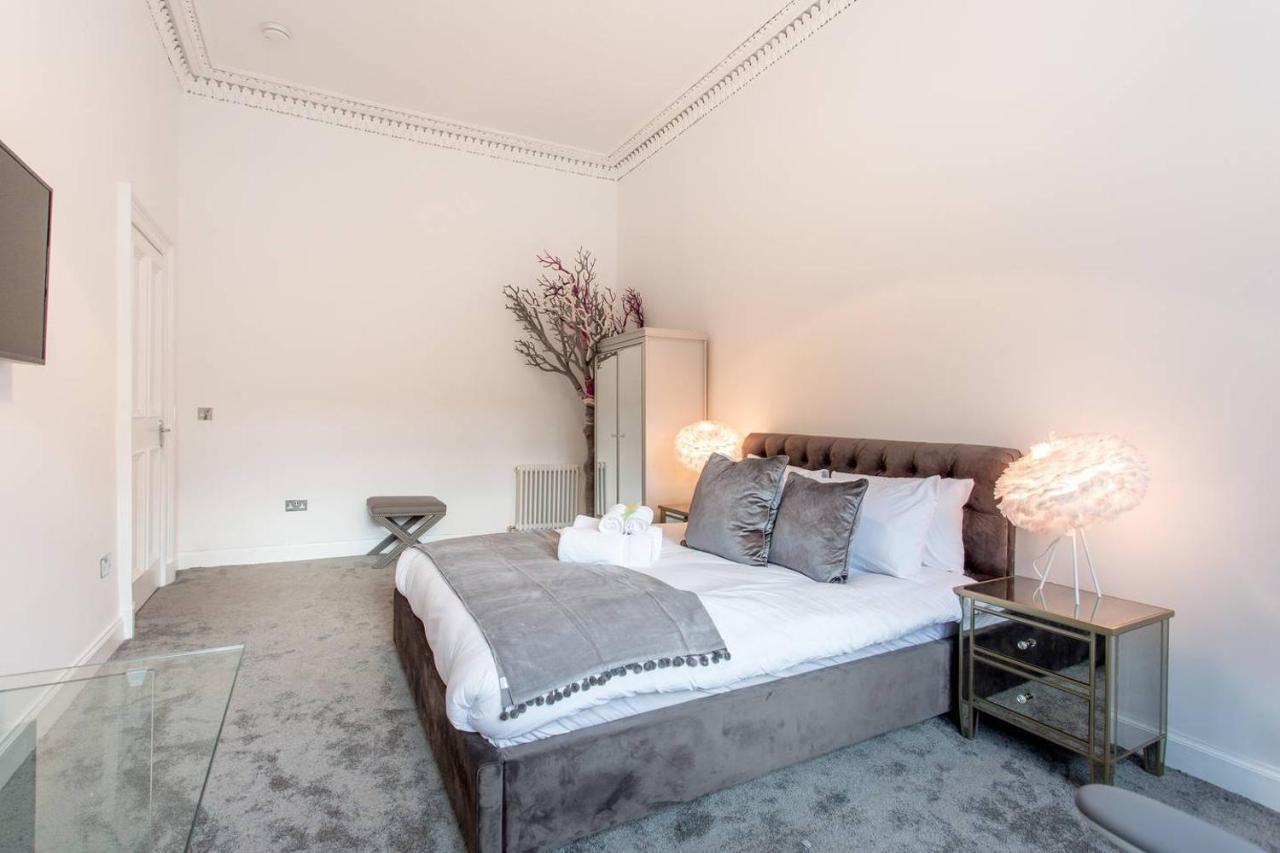 Luxury 4 Bed Townhouse In Prestigious West End
