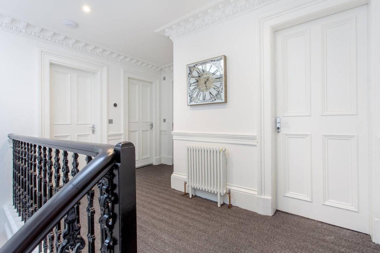 Luxury 4 Bed Townhouse In Prestigious West End *