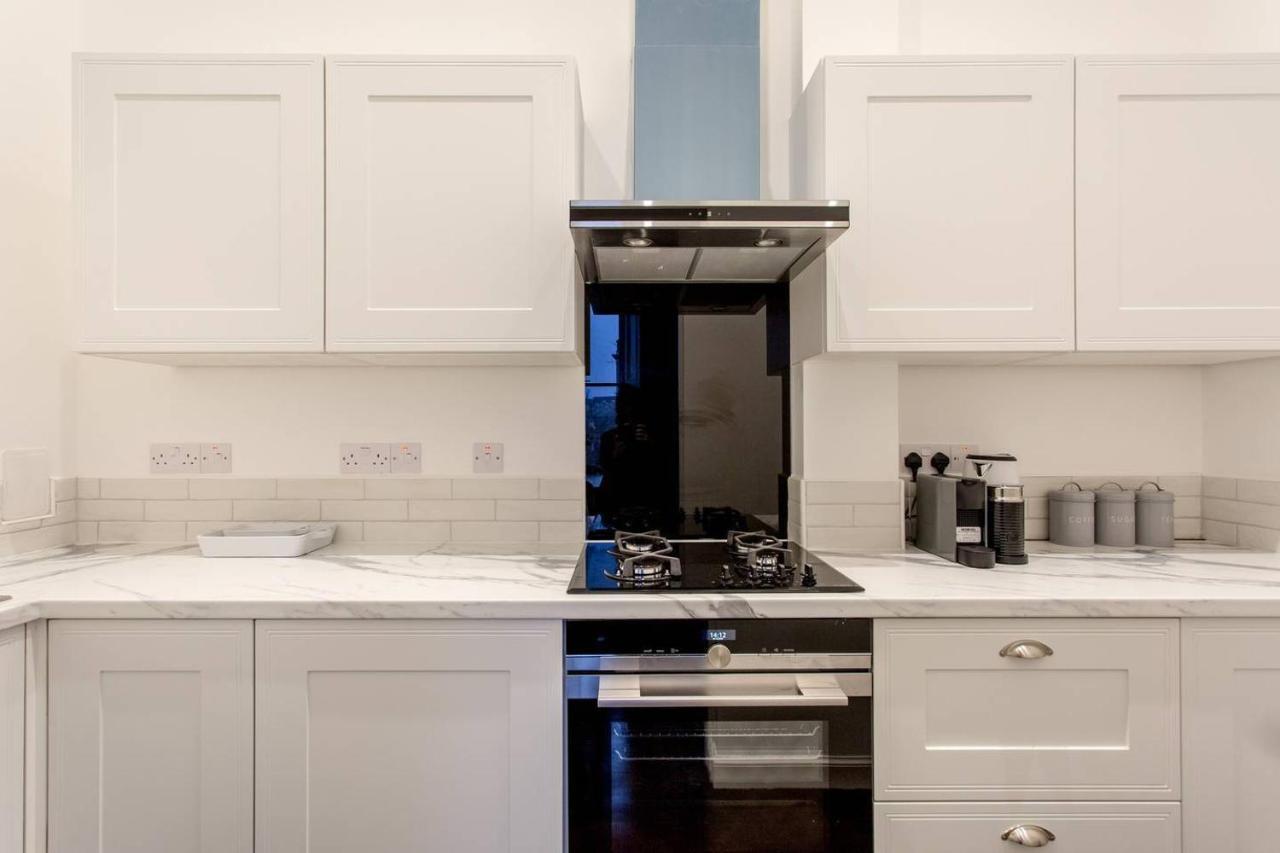 Luxury 4 Bed Townhouse In Prestigious West End *