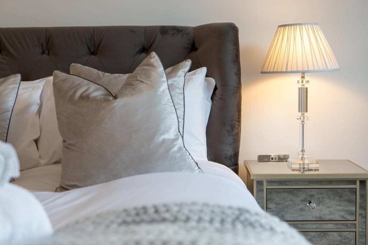 Luxury 4 Bed Townhouse In Prestigious West End *