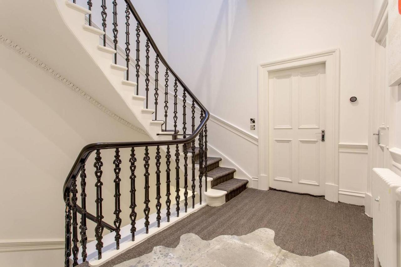Holiday home Luxury 4 Bed Townhouse In Prestigious West End Glasgow