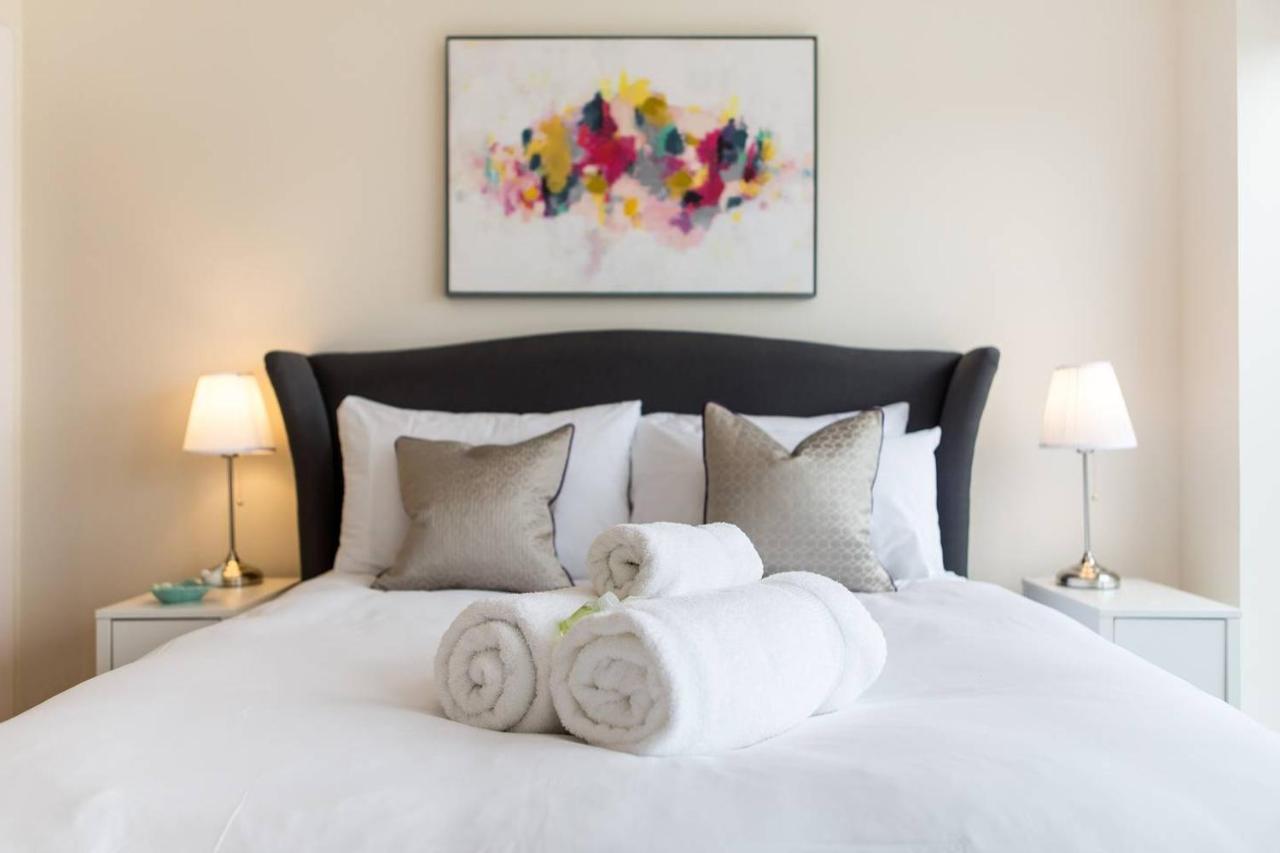 Altido Luxury Penthouse With Balcony Minutes From Secchydro * Glasgow
