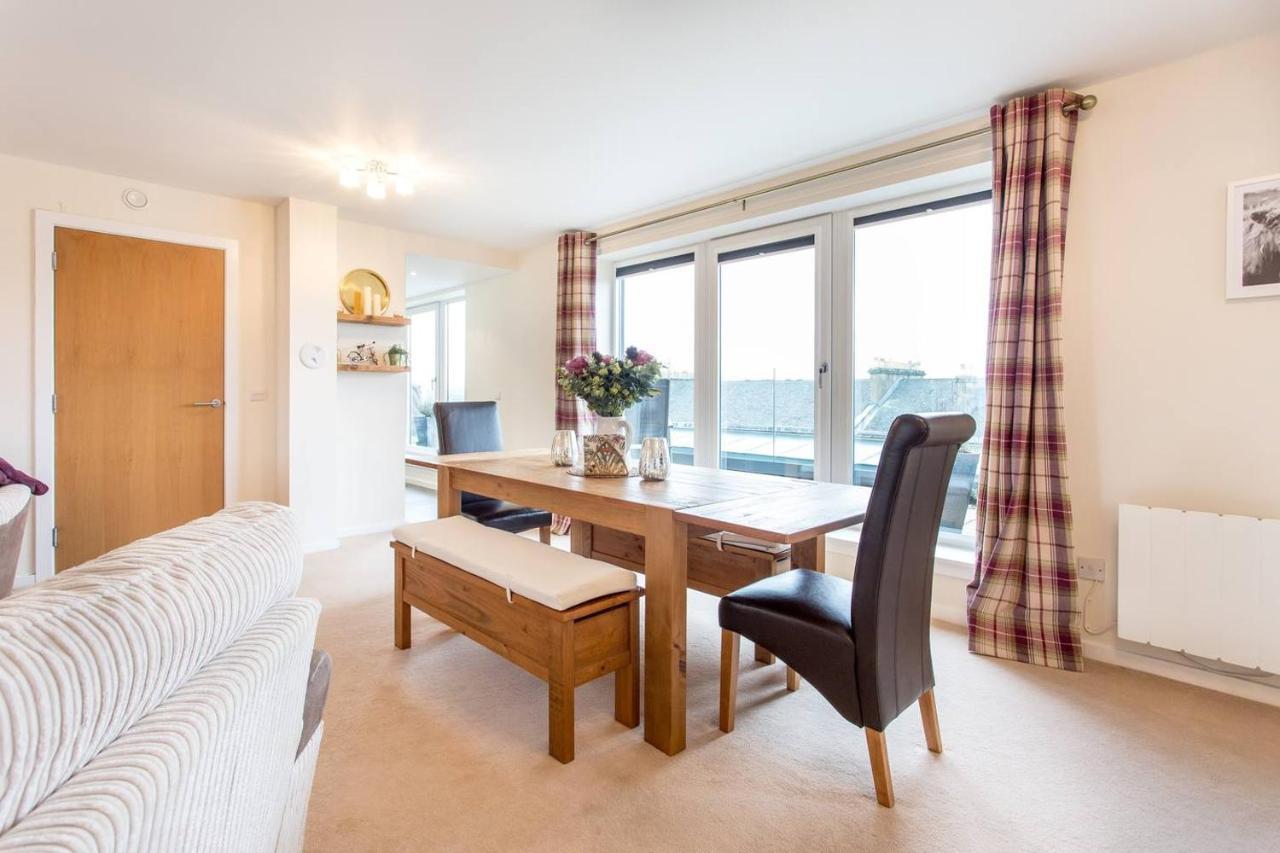 Altido Luxury Penthouse With Balcony Minutes From Secchydro Glasgow