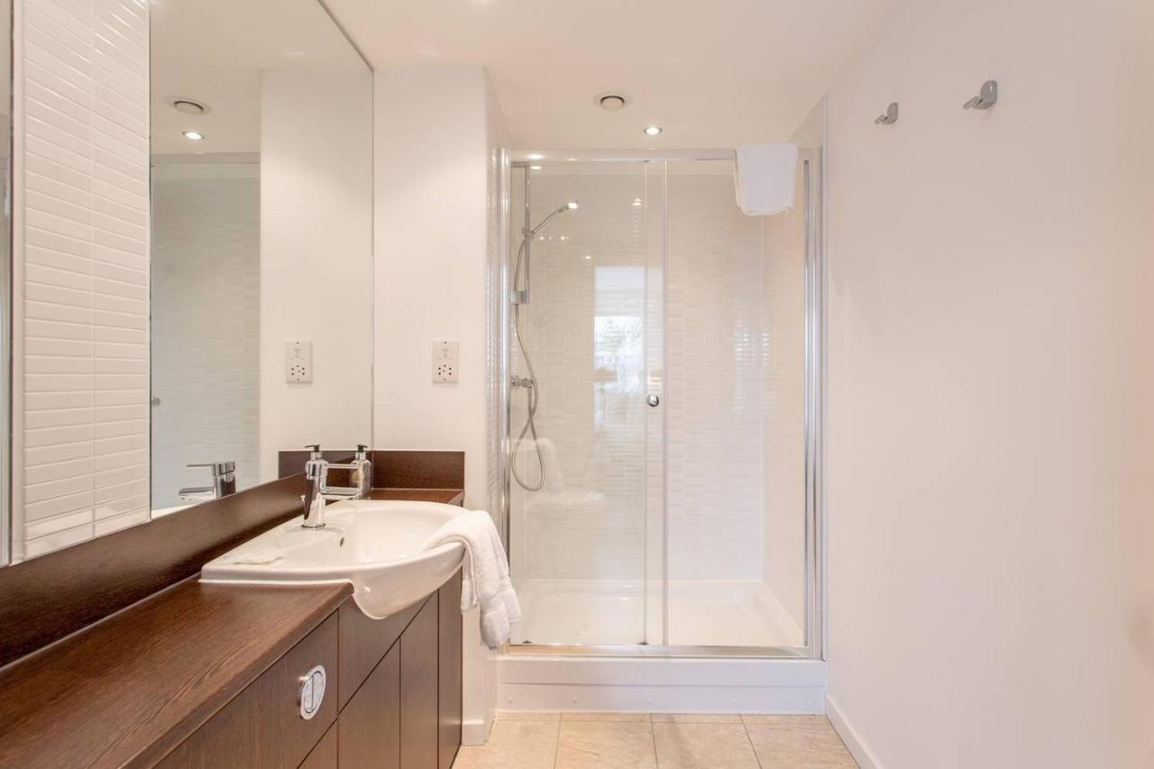 Apartment Altido Luxury Penthouse With Balcony Minutes From Secchydro Glasgow